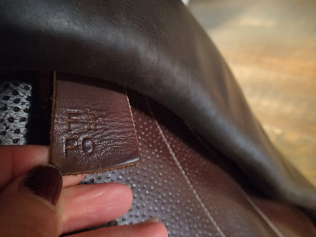 17.5" Voltaire Lexington Monoflap Saddle - Full Buffalo - 2022 - 1AA Flaps - 5.25" dot to dot - FIN Panels (034)