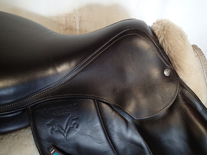 17.5" Voltaire Lexington Monoflap Saddle - Full Buffalo - 2022 - 1AA Flaps - 5.25" dot to dot - FIN Panels (034)