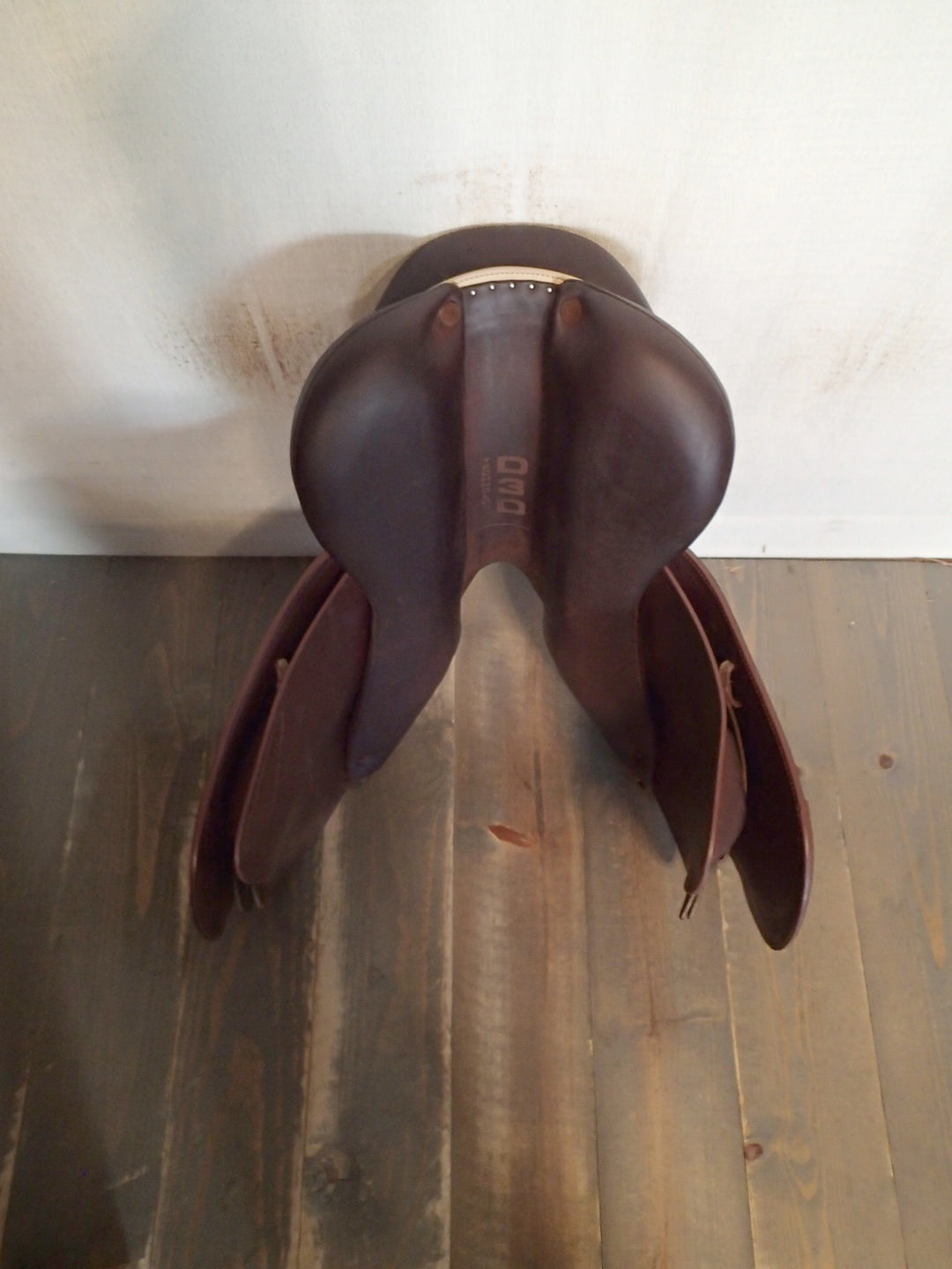 17" Devoucoux Biarritz O Saddle - Full Buffalo - 2023 - 2A Flaps - 4.5" dot to dot