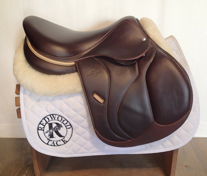 17" Devoucoux Biarritz O Saddle - Full Buffalo - 2023 - 2A Flaps - 4.5" dot to dot