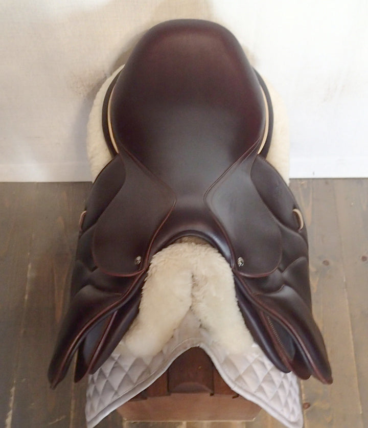 17" Devoucoux Biarritz O Saddle - Full Buffalo - 2023 - 2A Flaps - 4.5" dot to dot