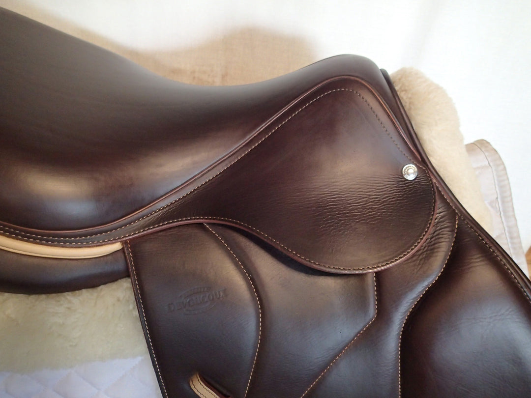 17" Devoucoux Biarritz O Saddle - Full Buffalo - 2023 - 2A Flaps - 4.5" dot to dot