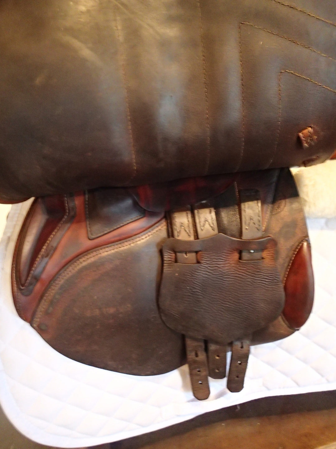 18" Renaissance by Prestige Saddle - Full Buffalo - 2017 - 4.5" dot to dot