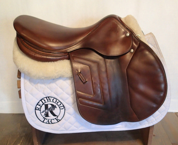 18" Renaissance by Prestige Saddle - Full Buffalo - 2017 - 4.5" dot to dot