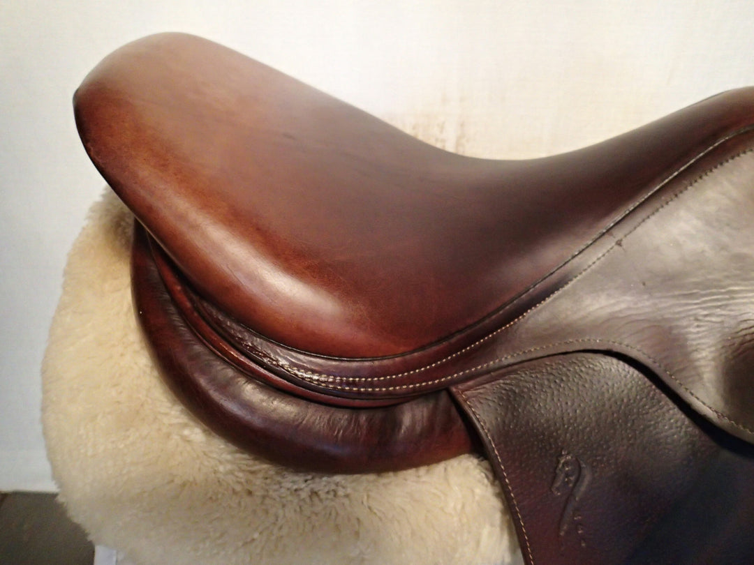 17" Antares Evolution Saddle - 2019 - 2N Flaps - 4.75" dot to dot (041)