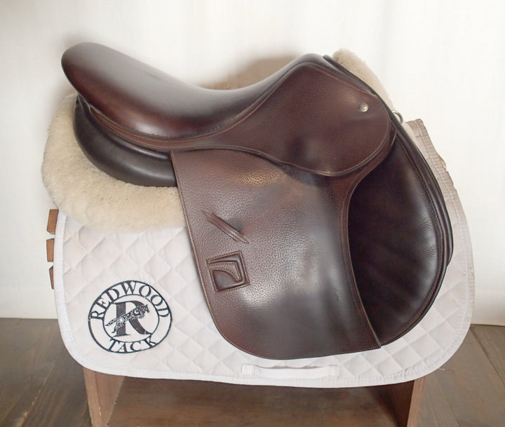 17" Luc Childeric Saddle - 2019 - 5" dot to dot (044)