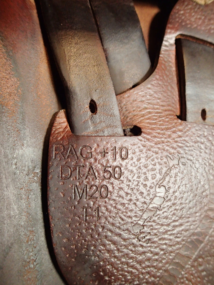 17" Antares Connexion Saddle - Full Buffalo - 2018 - 2A Flaps - 4.5" dot to dot (045)