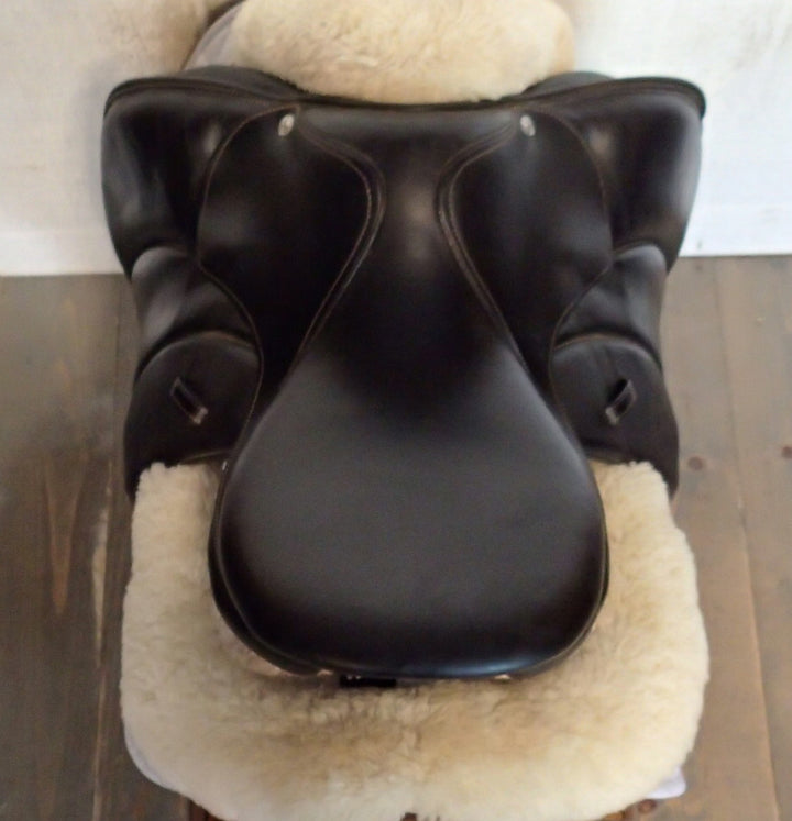 15.5" Voltaire Welli Saddle - Full Buffalo - 2020 - 0A Flaps - 4.75" dot to dot - FIN Panels