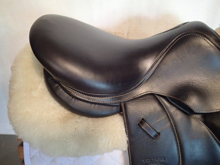 15.5" Voltaire Welli Saddle - Full Buffalo - 2020 - 0A Flaps - 4.75" dot to dot - FIN Panels