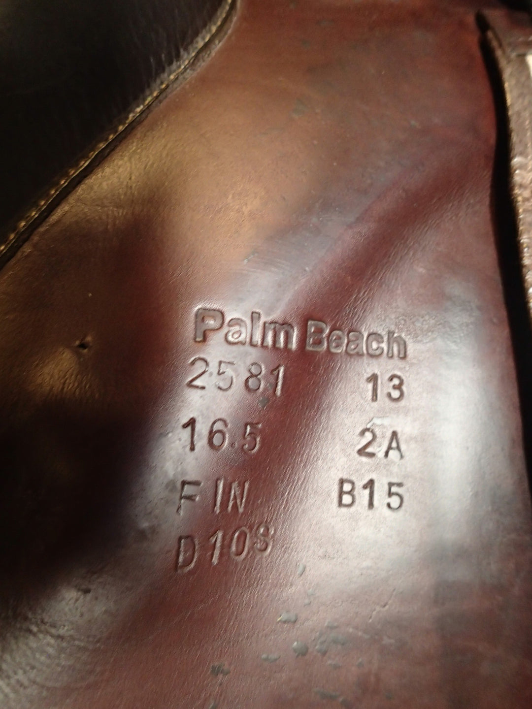 16.5" Voltaire Palm Beach Saddle - Full Buffalo - 2013 - 2A Flaps - 4.75" dot to dot - FIN Panels (049)