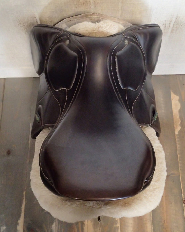 17.5" Amerigo Pinerolo Saddle - Full Buffalo - 2023 - 4.5" dot to dot (051)