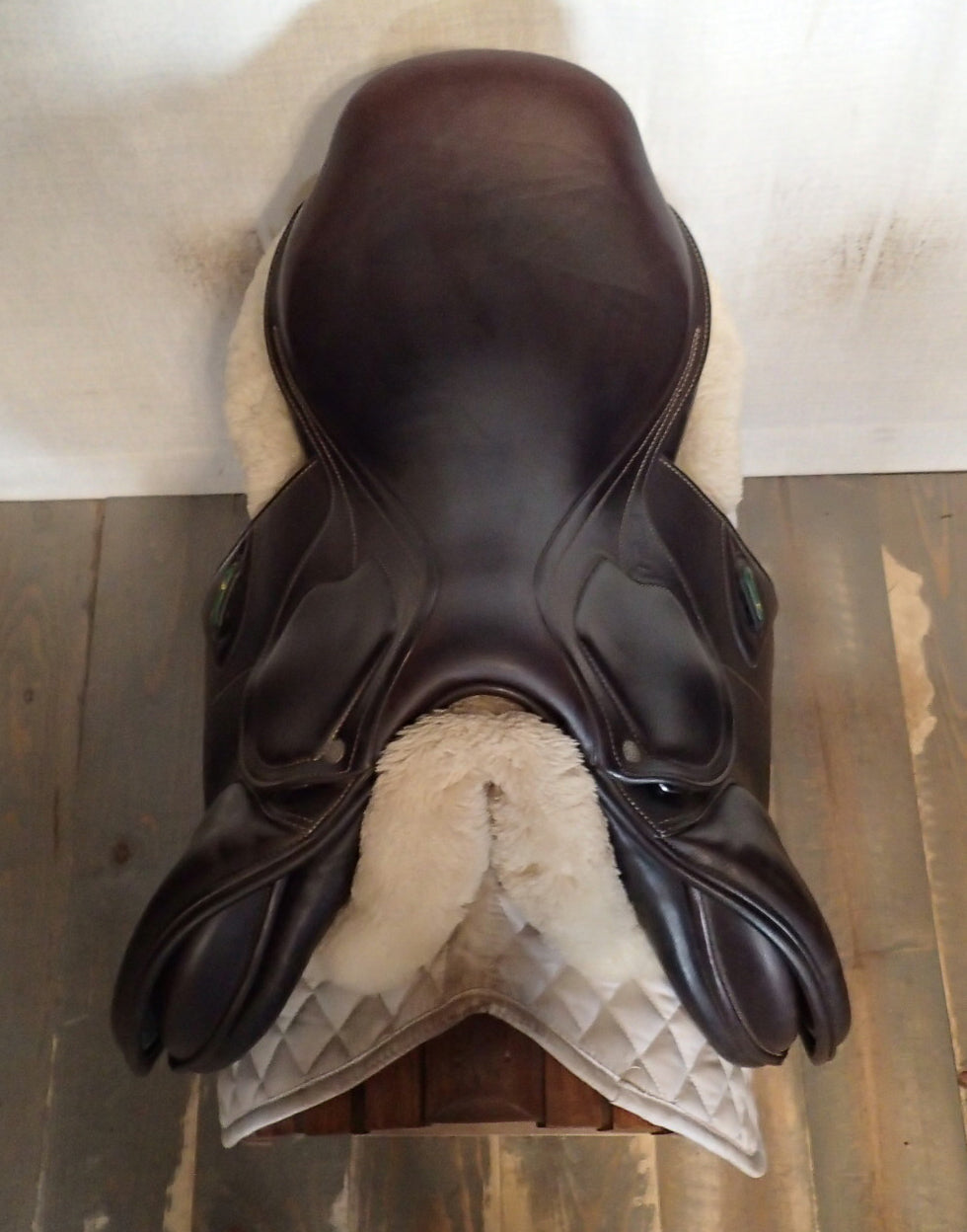 17.5" Amerigo Pinerolo Saddle - Full Buffalo - 2023 - 4.5" dot to dot (051)