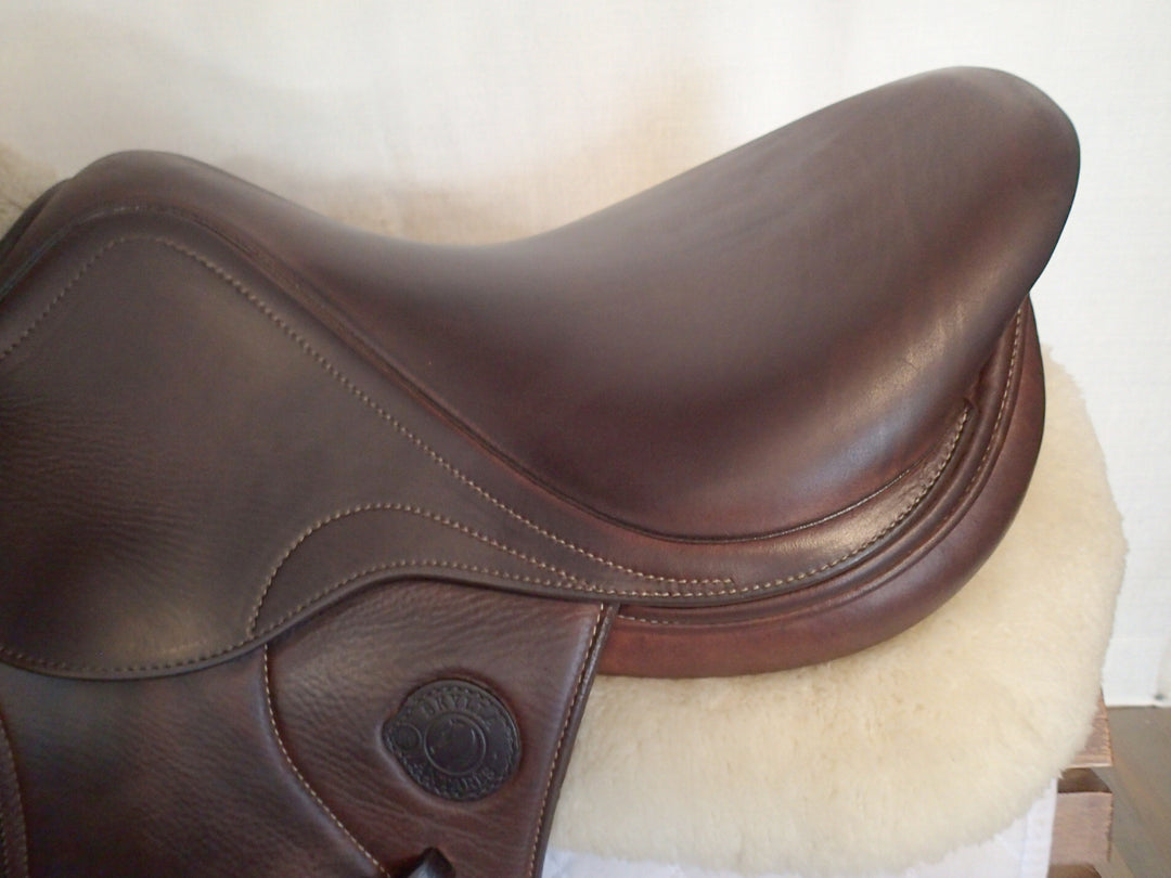 17" Antares Skylla Saddle - Full Calfskin - 2020 - 2N Flaps - 4.5" dot to dot