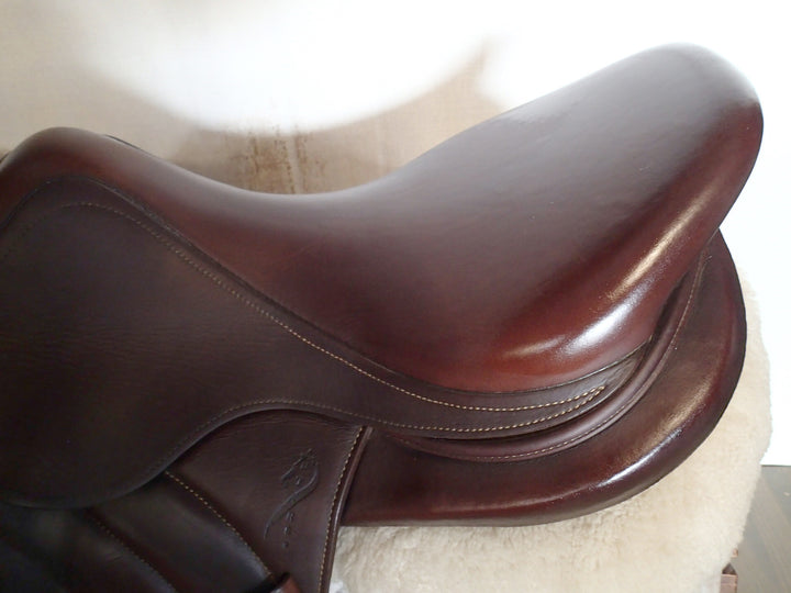 18" Antares Monoflap Saddle - Full Buffalo - 2017 - 3N Flaps - 5" dot to dot (054)