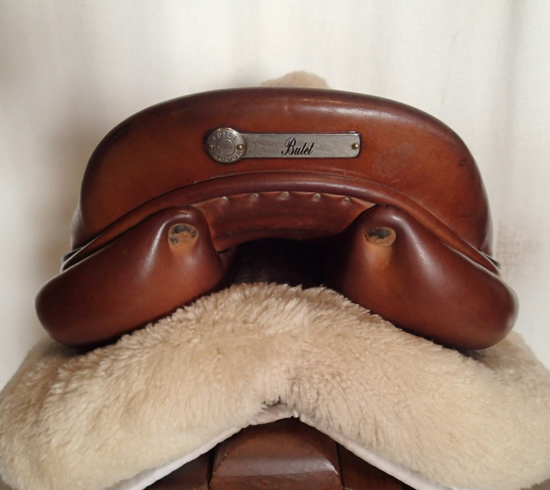 17.5" Butet Premium Saddle - Full Calfskin - 2017 - M Seat - 2.5 Flaps - 4.25" dot to dot (055)