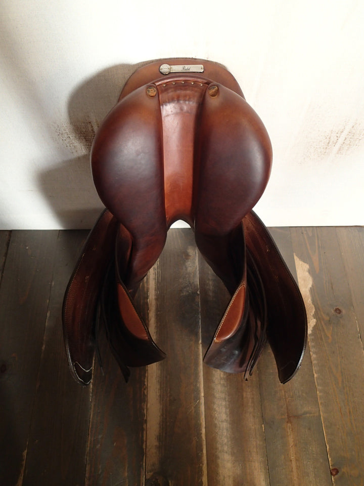17.5" Butet Premium Saddle - Full Calfskin - 2017 - M Seat - 2.5 Flaps - 4.25" dot to dot (055)