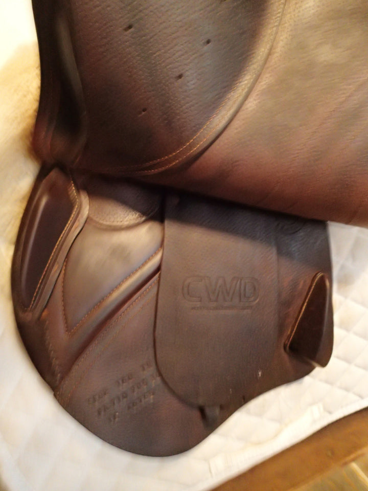 16" CWD Saddle - Full Buffalo - 2016 - 2L Flaps - SE02 - 4.5" dot to dot (057)