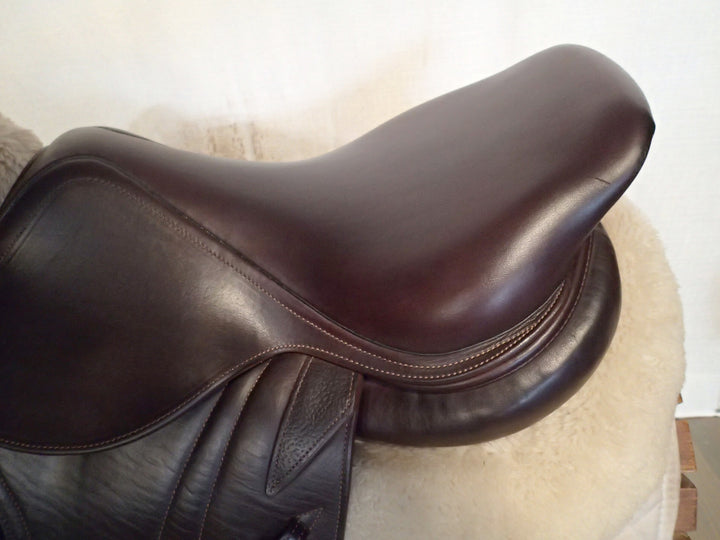 16" CWD Saddle - Full Buffalo - 2016 - 2L Flaps - SE02 - 4.5" dot to dot (057)