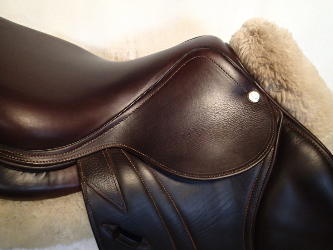 16" CWD Saddle - Full Buffalo - 2016 - 2L Flaps - SE02 - 4.5" dot to dot (057)
