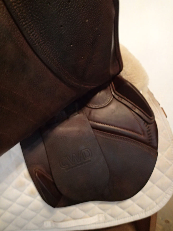 16" CWD Saddle - Full Buffalo - 2016 - 2L Flaps - SE02 - 4.5" dot to dot (057)