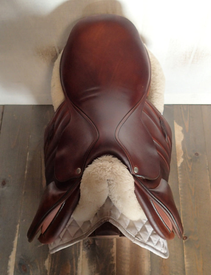 17.5" Butet Premium Saddle - Full Calfskin - 2024 - L Seat - 2.5 Flaps - 4.25" dot to dot (058)