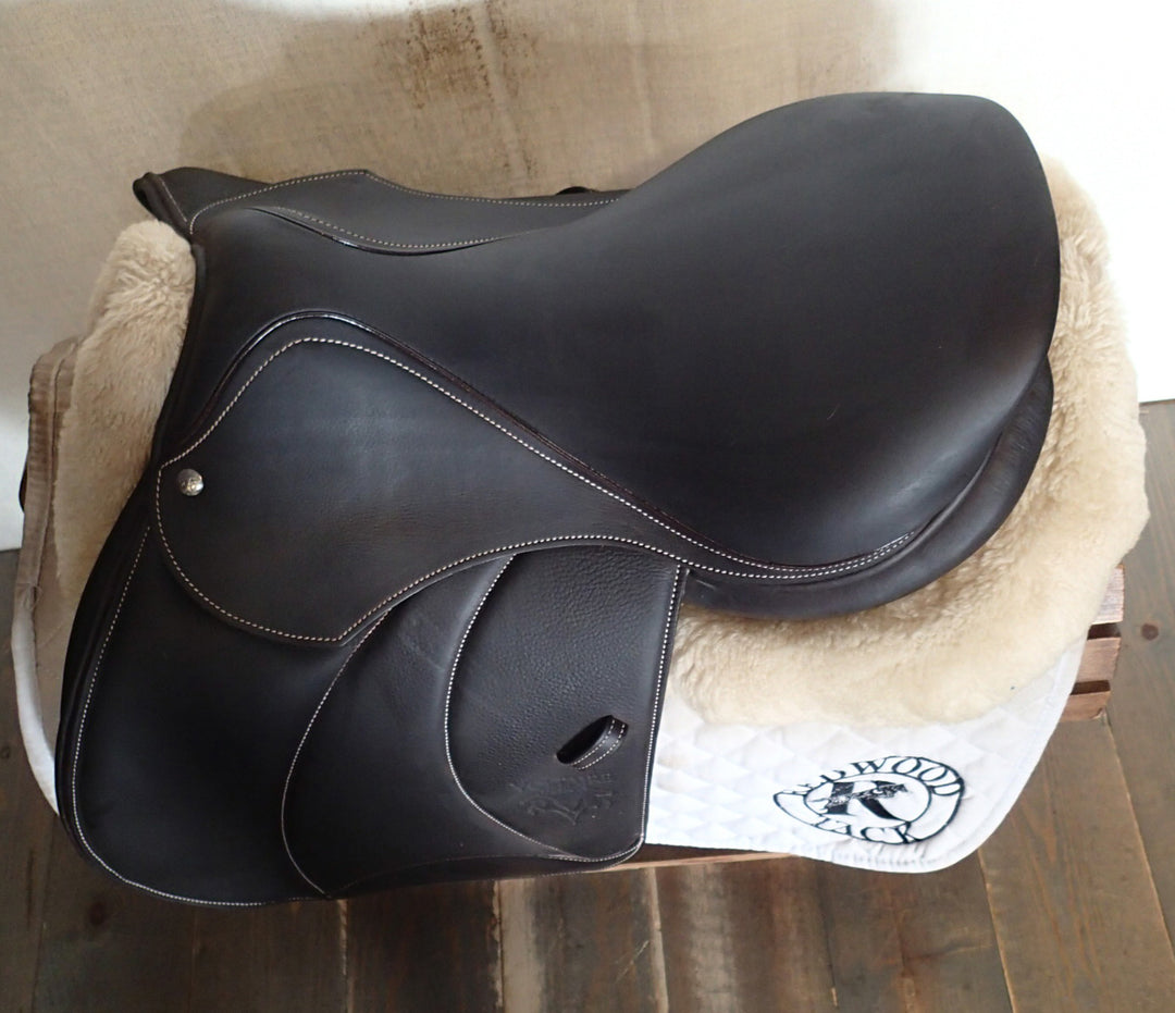 17" Voltaire Palm Beach Saddle - Full Buffalo - 2025 - 2 Flaps - 5" dot to dot - XFIN Panels (059)