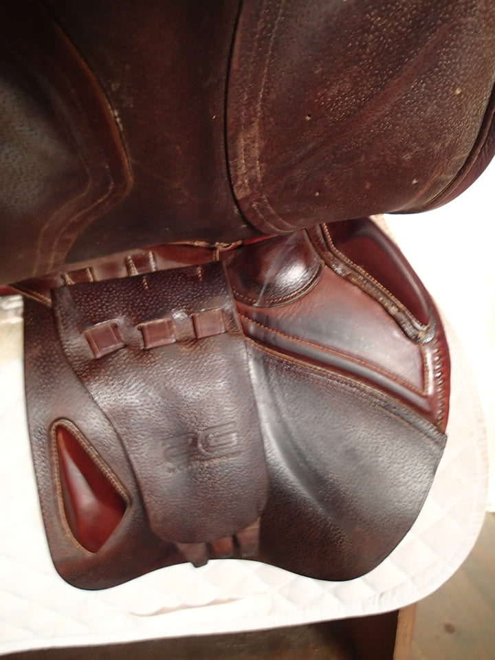 18" CWD 2G Saddle - 2010 - 3C Flaps - SE17 - 4.25" dot to dot (060)