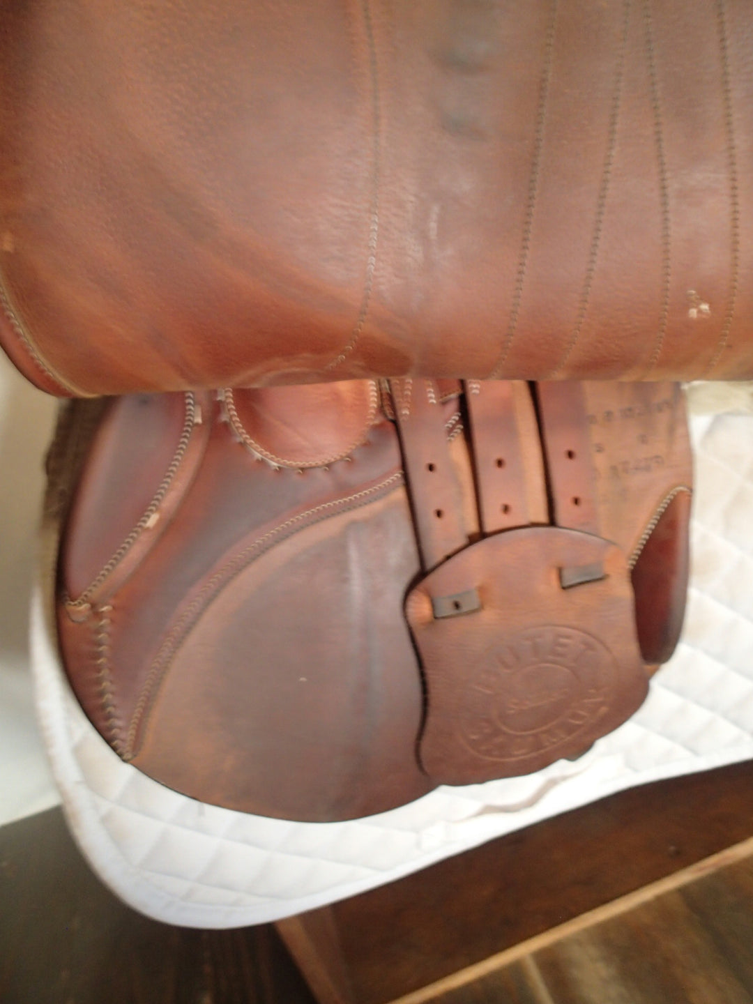 17.5" Butet Premium Saddle - Full Calfskin - 2020 - P Seat - 2.5 Flaps - 4" dot to dot (061)
