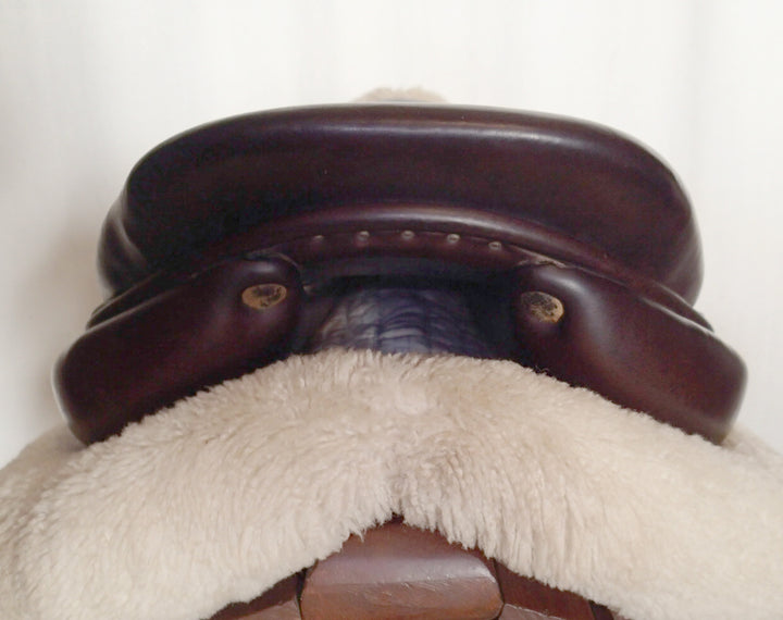 17.5" Butet Premium Saddle - Full Calfskin - P Seat - 3 Flaps - 4.5" dot to dot (075)