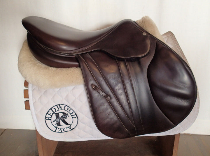 17.5" Butet Premium Saddle - Full Calfskin - P Seat - 3 Flaps - 4.5" dot to dot (075)