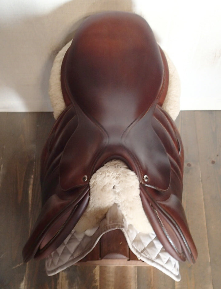 17.5" Butet Premium Saddle - Full Calfskin - 2020 - P Seat - 2.5 Flaps - 4" dot to dot (061)