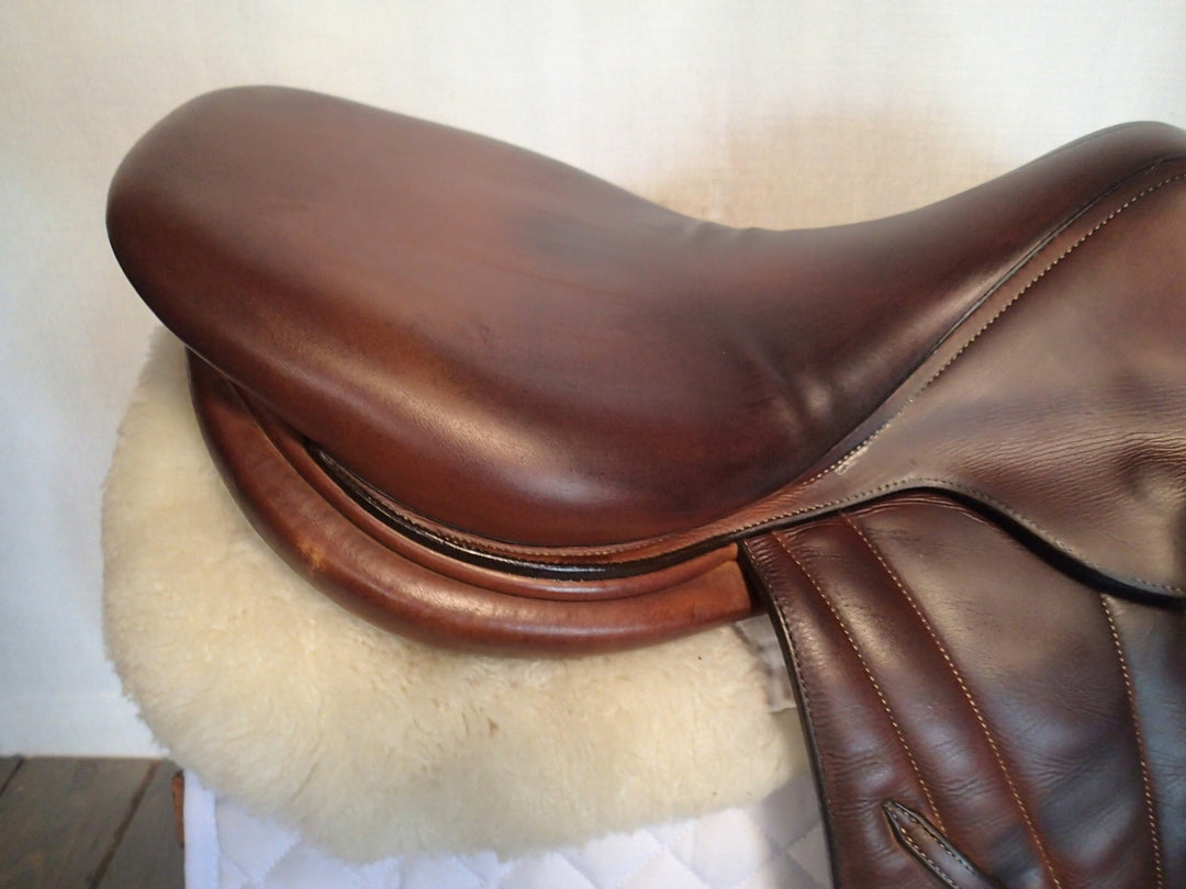 18" Butet Premium Saddle - Full Calfskin - 2014 - M Seat - 2 Flaps - 4.25" dot to dot