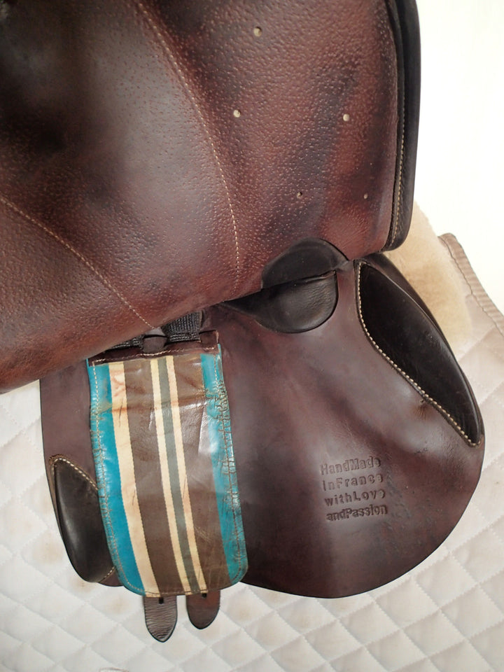 16" Voltaire Welli Saddle - Full Buffalo - 2019 - 0A Flaps - 4.75" dot to dot - XFIN Panels (062)