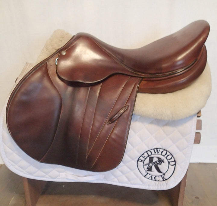 17.5" Butet Premium Saddle - Full Calfskin - 2019 - M Seat - 2.5 Flaps - 4.5" dot to dot