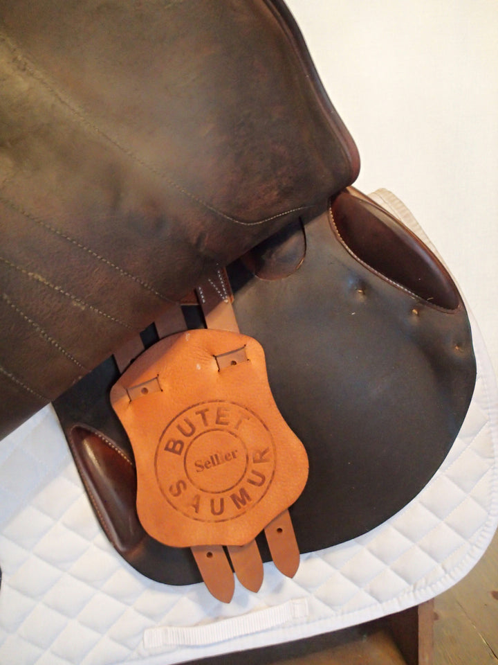 17.5" Butet Premium Saddle - Full Calfskin - 2018 - M Seat - 2.5 Flaps - 4.25" dot to dot