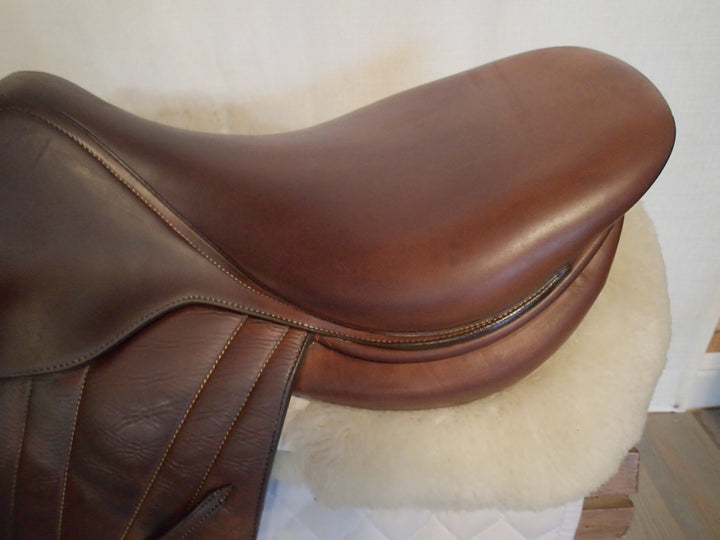 18" Butet Premium Saddle - Full Calfskin - 2015 - P Seat - 2 Flaps - 4.25" dot to dot