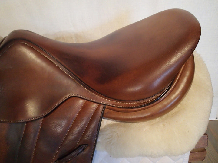 17" Butet Premium Saddle - Full Calfskin - 2014 - L Seat - 0.5 Flaps - 4.25" dot to dot