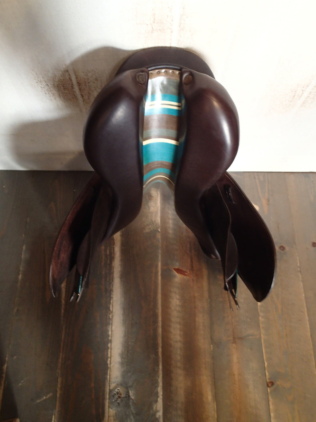 17" Voltaire Palm Beach Saddle - 2015 - 0A Flaps - 4.75" dot to dot - Pro Panels (070)