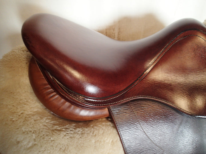15.5" Devoucoux Huarra Saddle - Full Buffalo - 2007 - 0 Flaps - 4.5" dot to dot (073)