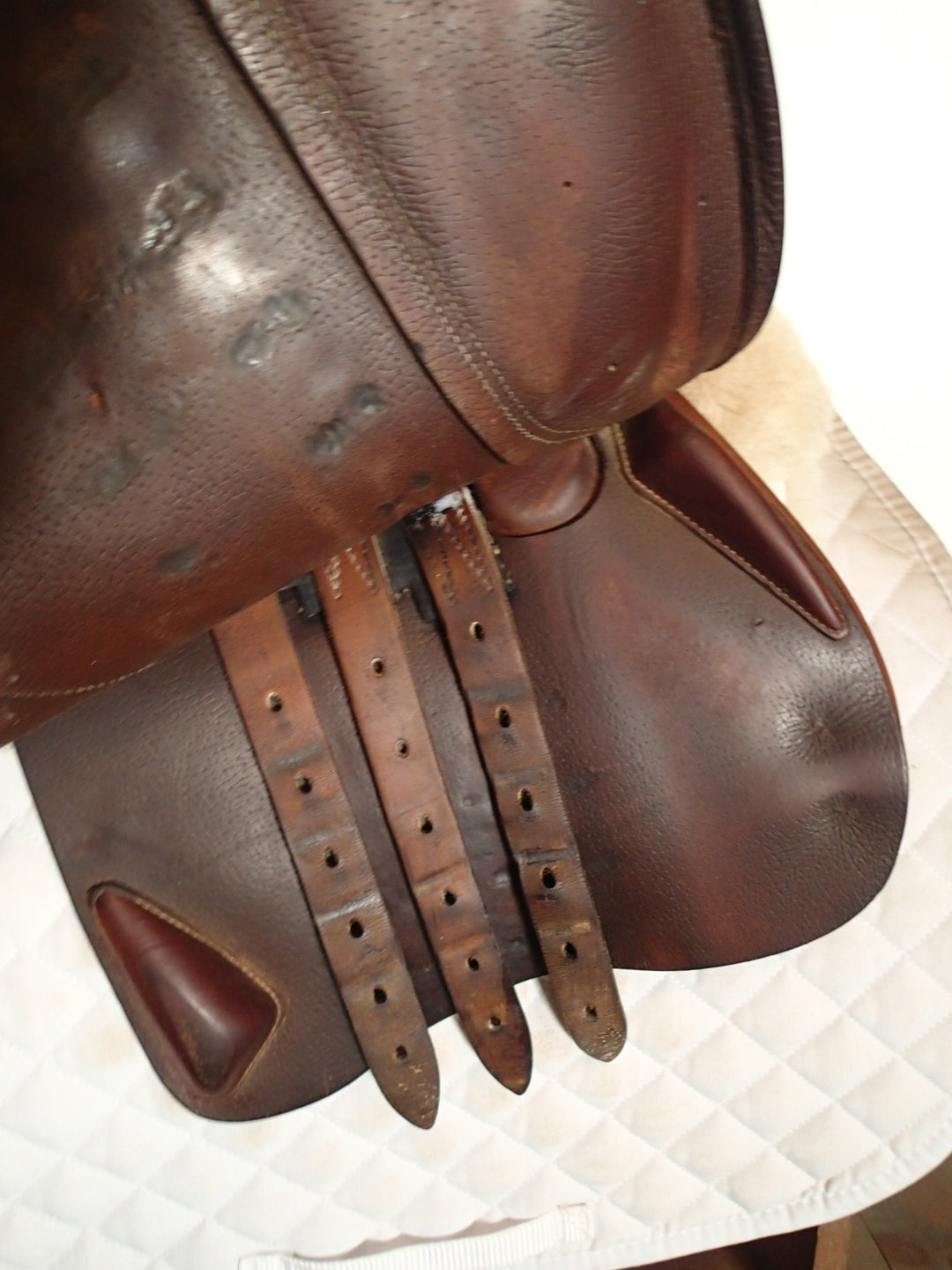 15.5" Devoucoux Huarra Saddle - Full Buffalo - 2007 - 0 Flaps - 4.5" dot to dot (073)