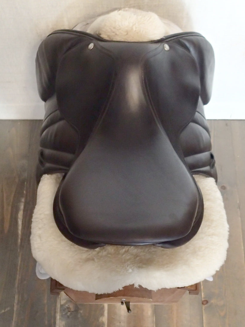 16" Butet Premium Saddle - 2020 - Wool Flocked - Full Calfskin - M Seat - 2L Flaps - 4.25" dot to dot