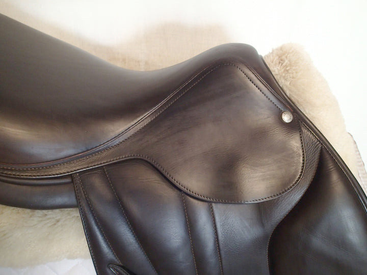 16" Butet Premium Saddle - 2020 - Wool Flocked - Full Calfskin - M Seat - 2L Flaps - 4.25" dot to dot