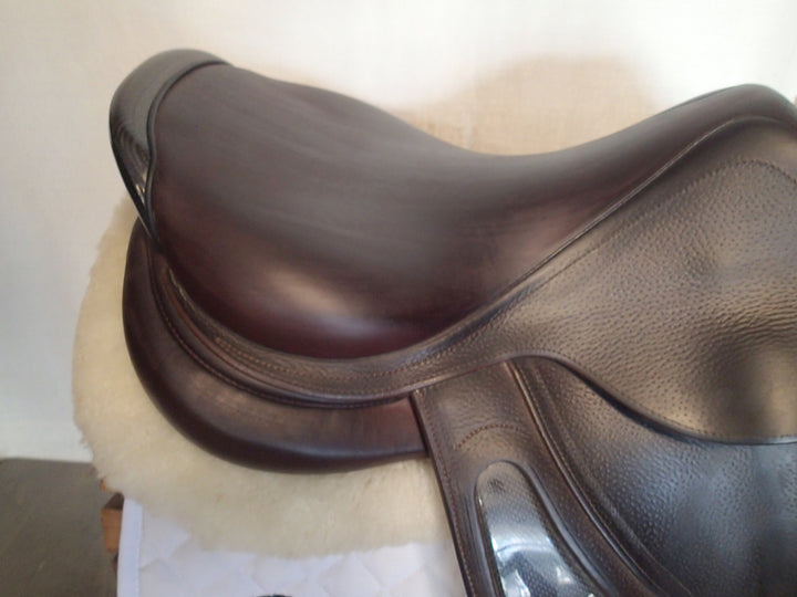 17" CWD 2Gs Saddle - 2014 - 2L Flaps - SE26 - 4.5" dot to dot