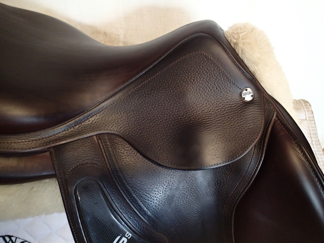 17" CWD 2Gs Saddle - 2014 - 2L Flaps - SE26 - 4.5" dot to dot