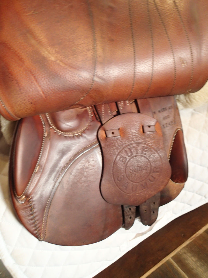 17.5" Butet Premium Saddle - Full Calfskin - 2020 - M Seat - 2.25 Flaps - 4.25" dot to dot (077)