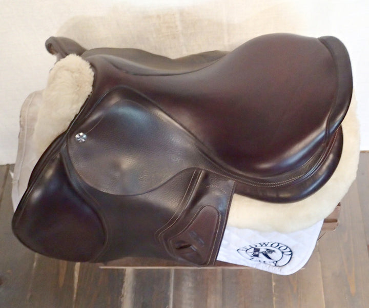 17.5" CWD Hunter 2Gs Saddle - 2015 - 3C Flaps - SE30 - 4.5" dot to dot - Pro Panels