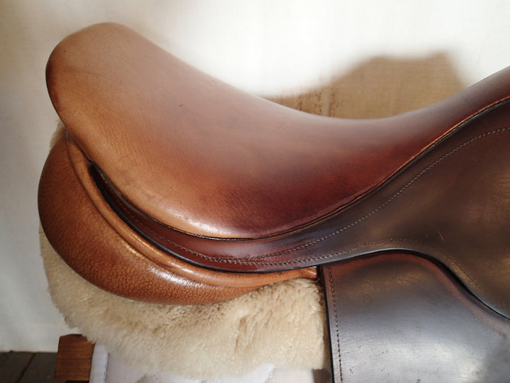 17" County Saddle - 2010 - MW tree - Wool Flocked (079)
