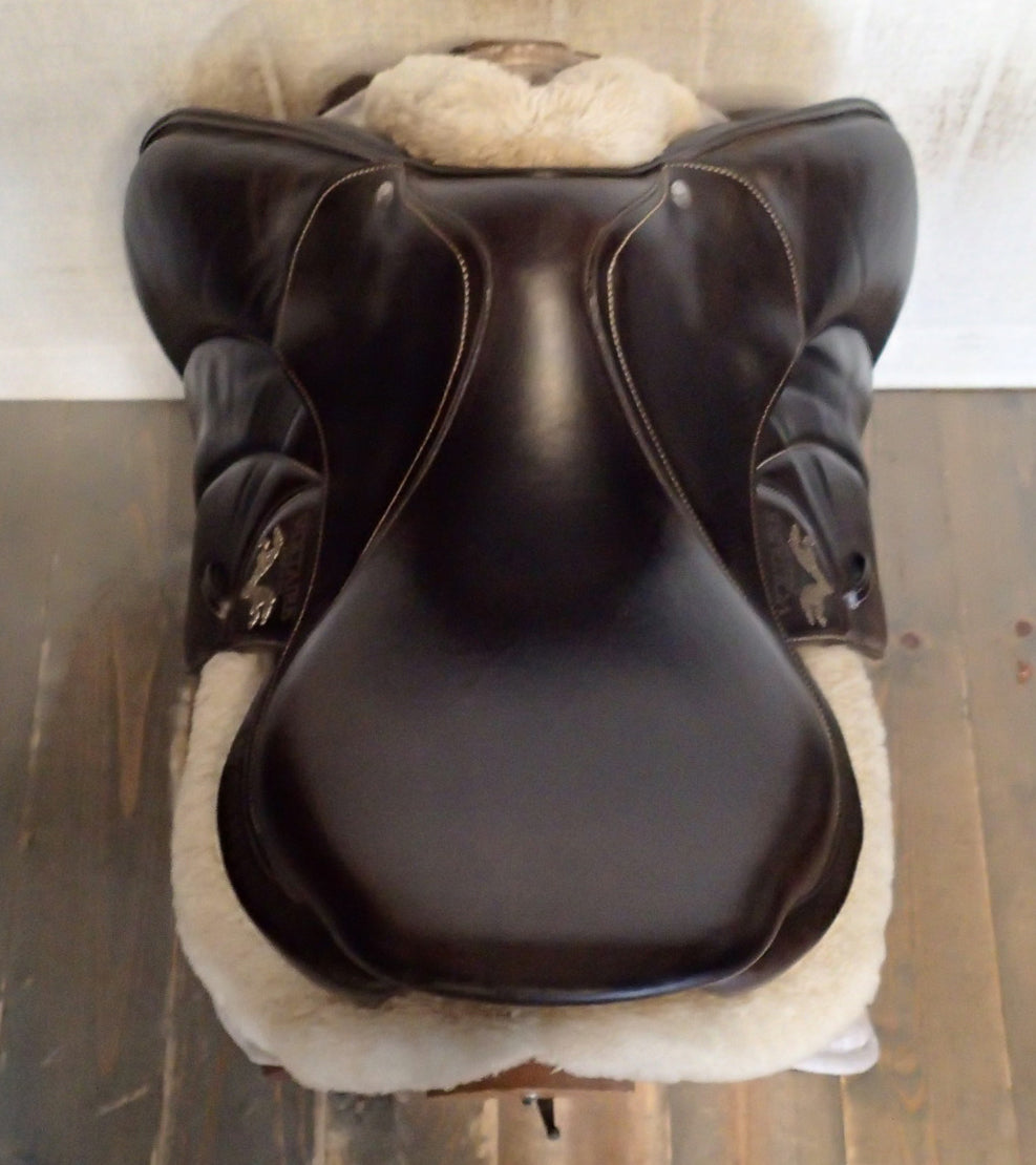 17" Voltaire Stuttgart Saddle - Full Buffalo - 2022 - 2A Flaps - 4.75" dot to dot - Pro Panels (080)