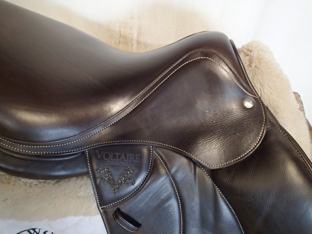 17" Voltaire Stuttgart Saddle - Full Buffalo - 2022 - 2A Flaps - 4.75" dot to dot - Pro Panels (080)