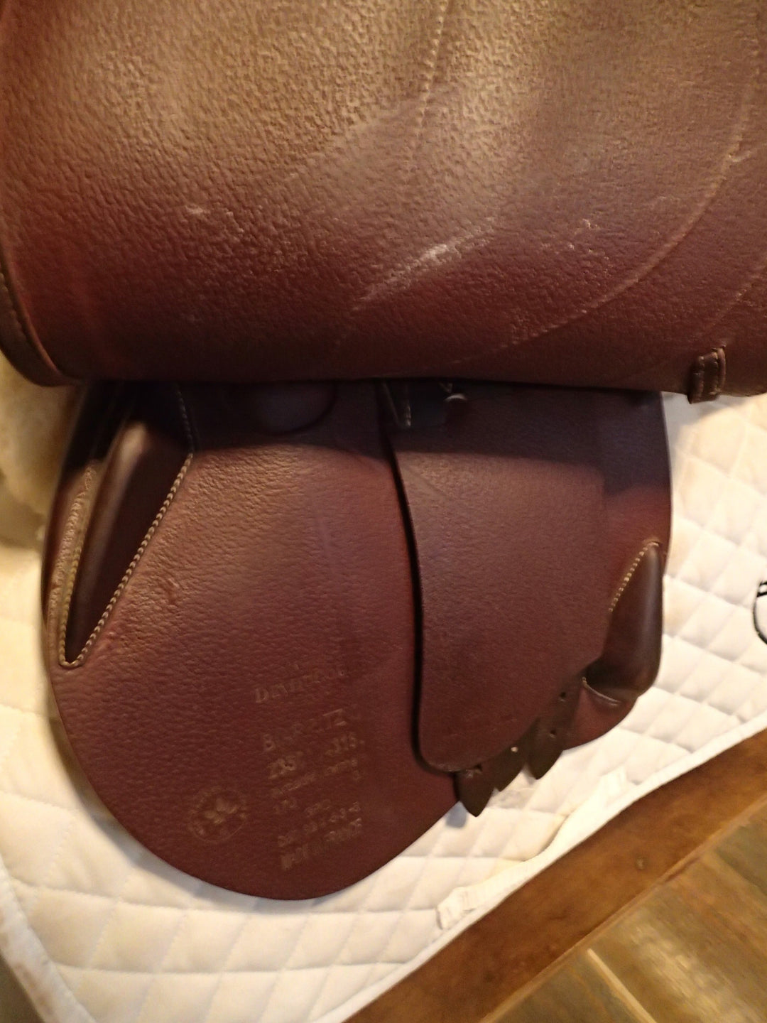 17" Devoucoux Biarritz O Saddle - Full Buffalo - 2023 - 3A Flaps - 4.5" dot to dot (081)